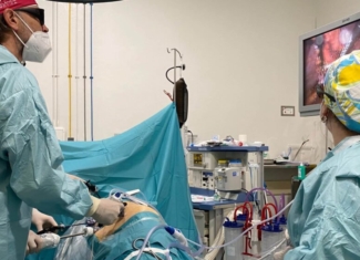 Un español y un italiano reciben un trasplante renal cruzado de donante vivo