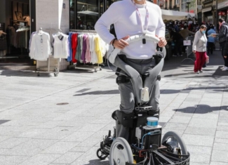 Sillas de ruedas robóticas para moverse de forma fácil y segura