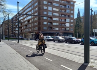 Francia busca en 5 ciudades españolas el ejemplo de la movilidad a pie y en bicicleta