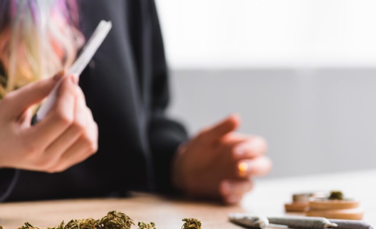 cientificos-advierten-de-los-riesgos-del-consumo-de-cannabis-en-la-adolescencia