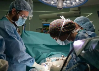 Un paso de gigante en cirugía cardiaca robótica para pacientes pediátricos
