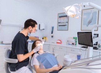 ¿Por que hay más dentistas que visitas de pacientes?