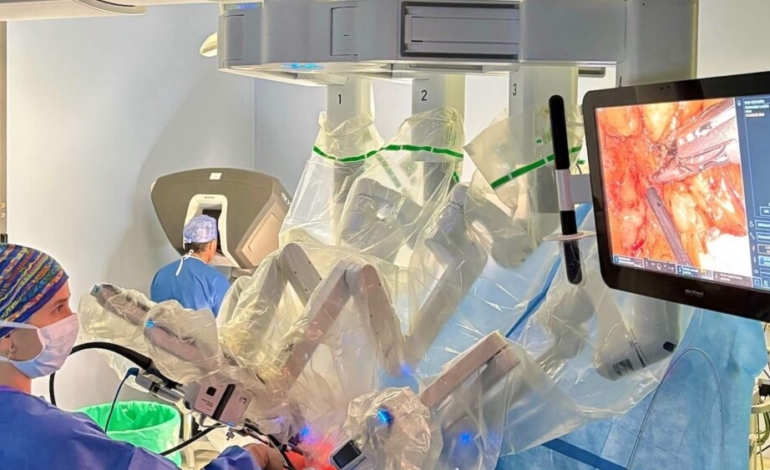 el-hospital-rey-juan-carlos-alcanza-las-3.000-cirugias-roboticas