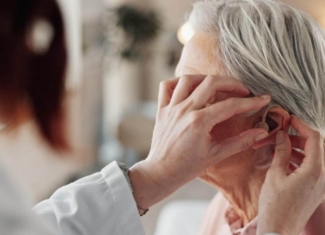 Importancia de los implantes auditivos en la salud y el bienestar