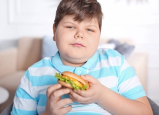 El sobrepeso y la obesidad coexisten con la desnutrición