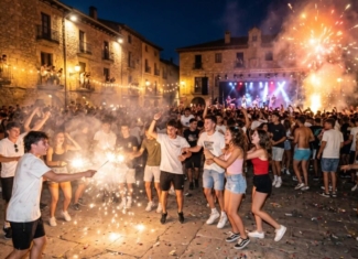 ¿Por qué proteger tus ojos y oídos de hogueras, petardos y fuegos artificiales?