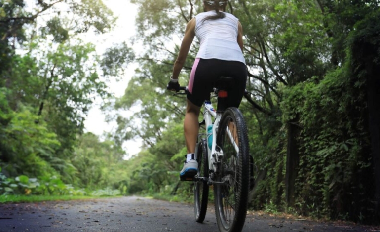 cirugia-intima-femenina-y-olvidate-de-las-molestias-en-tus-rutas-ciclistas