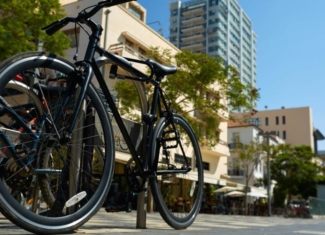 Más protección al ciclista en la ciudad y en la carretera