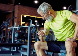 ¿Qué es la sarcopenia y cómo prevenirla?