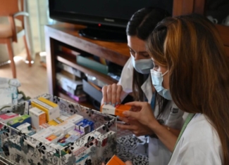 Atención farmacéutica presencial en el domicilio de pacientes adultos