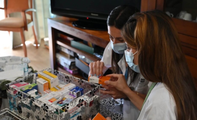 atencion-farmaceutica-presencial-en-el-domicilio-de-pacientes-adultos